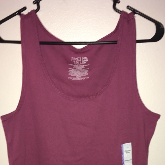 Time and Tru Tops - 🦋 Time and Tru Ribbed Tank Top